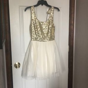 Cute gold sparkly dress
